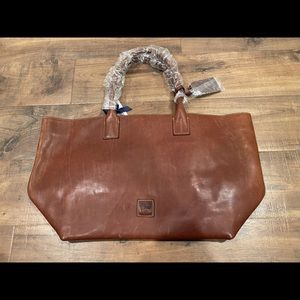 Dooney & Bourke Medium Russel Bag